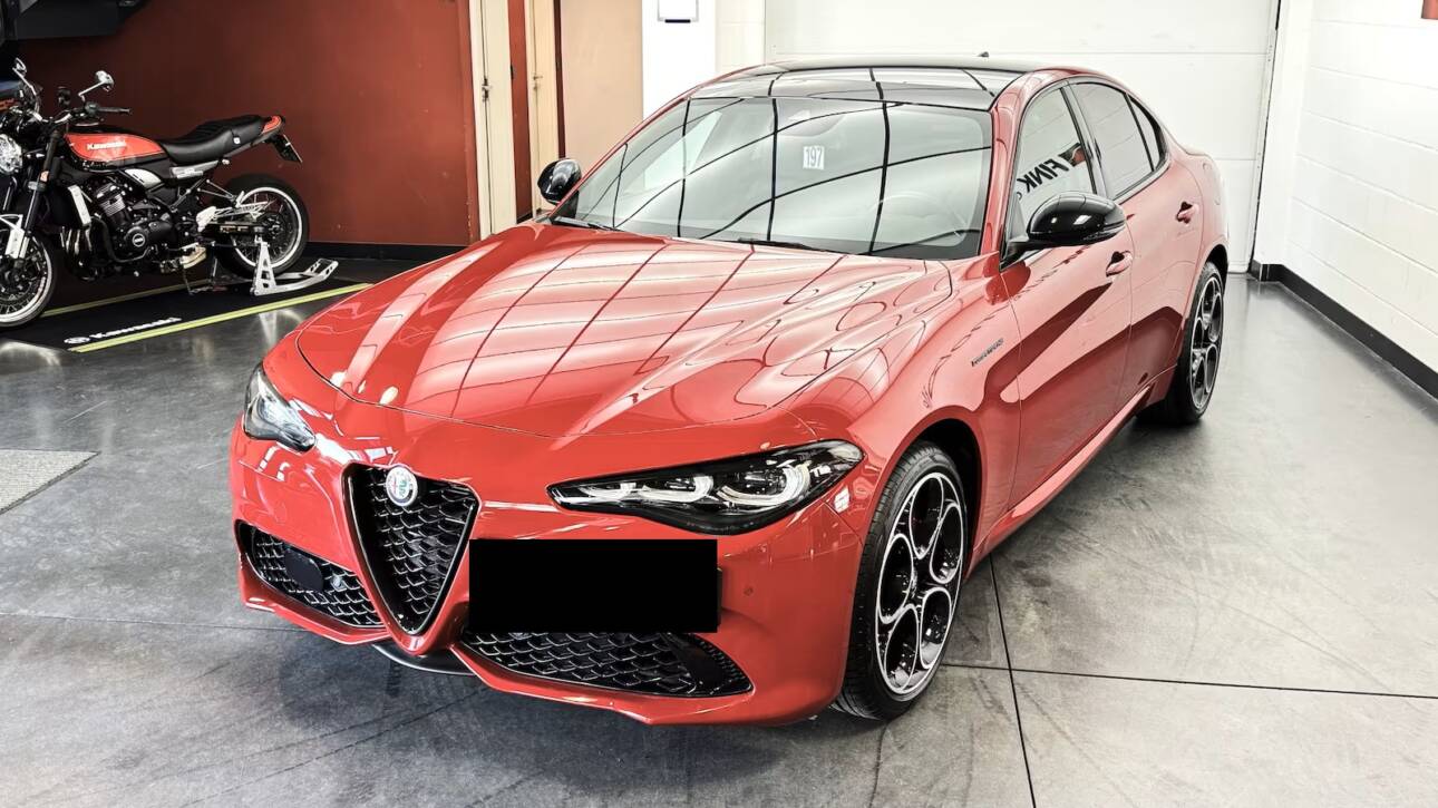 Alfa Romeo Giulia 2.0 Q4 Competizione (2023)